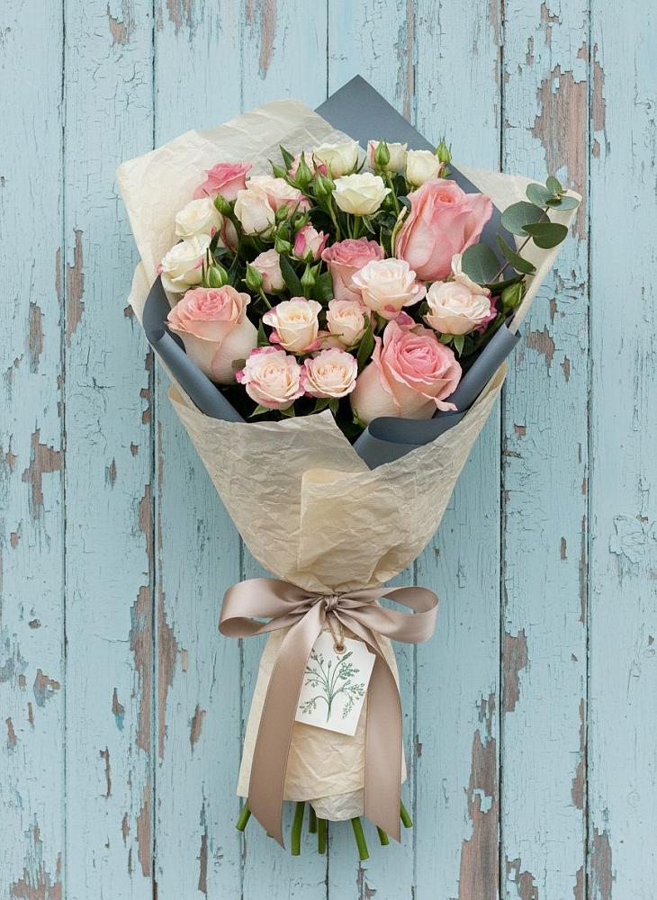 Букет цветов из: Розы в Савельево