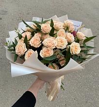 Букет Кремовые розы Латте в Савельево