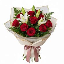 Букет цветов из:  Лилии и Розы в Савельево