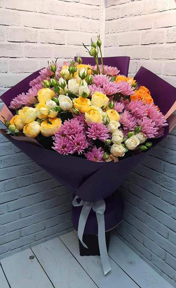 Букет цветов из: Хризантемы и Розы в Савельево