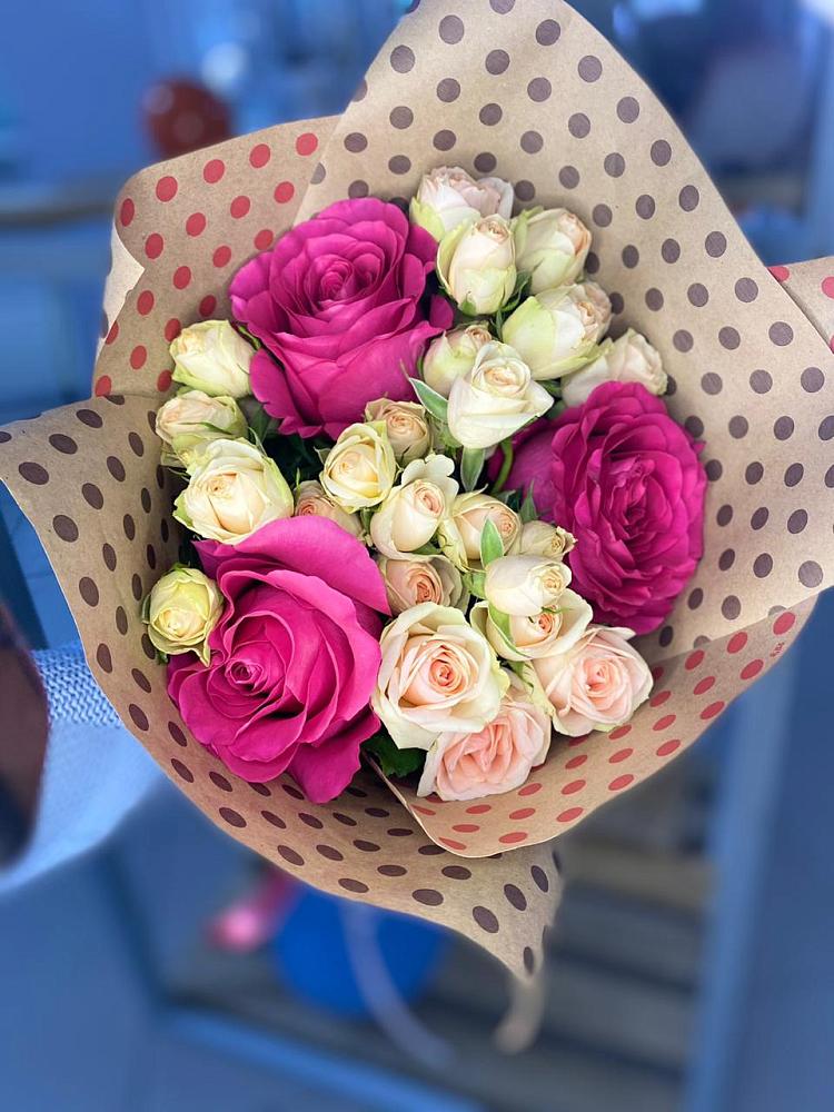 Букет цветов из: Розы в Савельево