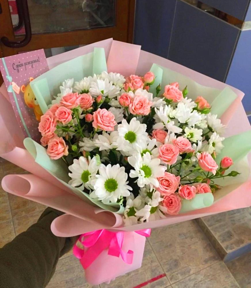 Букет цветов из: Розы и Хризантемы в Савельево