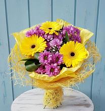 Букет цветов из:  Хризантемы и Герберы в Савельево
