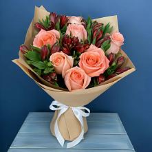 Букет цветов из:  Розы и Альстромерии в Савельево