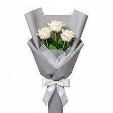 Букет 3 белые розы в Савельево
