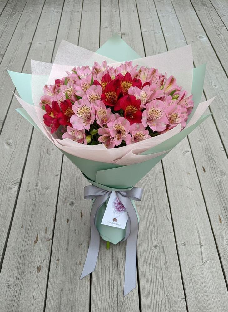 Букет цветов из: Альстромерии в Савельево