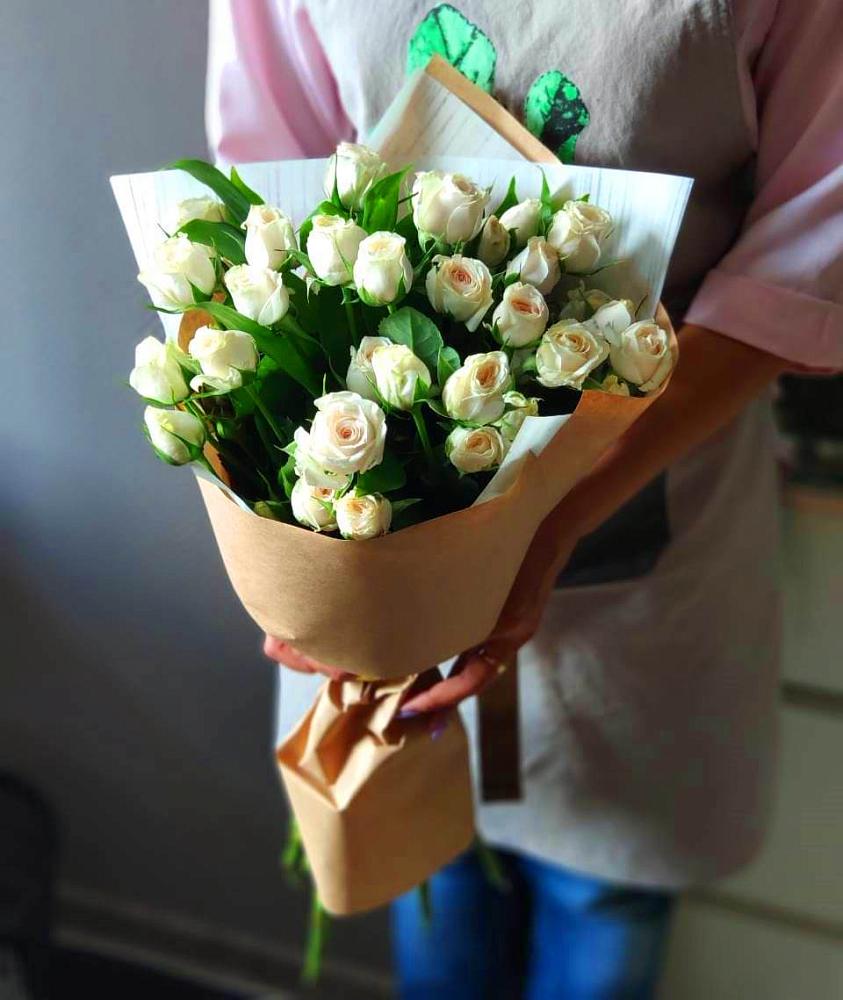 Букет цветов из: Розы в Савельево