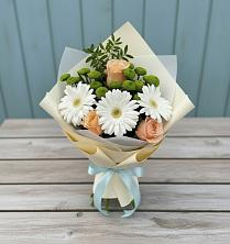Букет цветов из:  Герберы, Розы и Хризантемы в Савельево