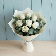 Букет Белые розы в Эвкалипте в Савельево