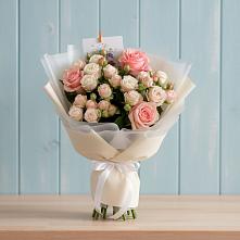 Букет цветов из:  Розы в Савельево