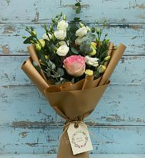 Букет цветов из:  Розы и Лизиантусы в Савельево
